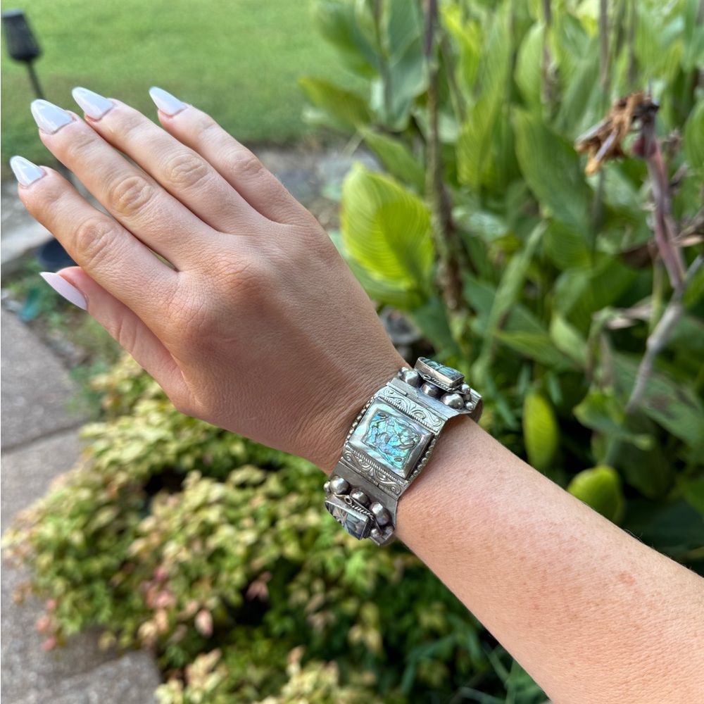 Taxco Silver Bracelet with Iridescent Blue Accents - Picture 2 of 5